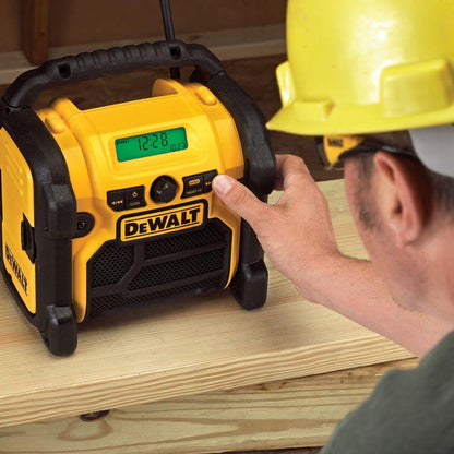 20-Volt MAX Compact Corded Cordless Worksite Radio, 2025