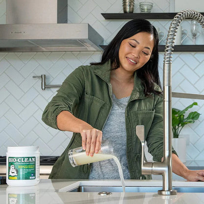 Bio-Clean Natural Drain Cleaner, Suitable for Septic Tanks and Grease Traps, Environmentally Friendly